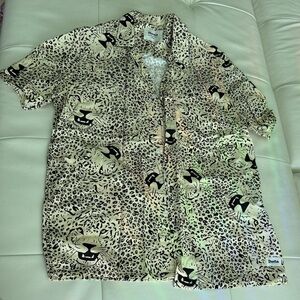 Duvin Men’s Beige Leopard Print Short-Sleeve Button-Down Shirt